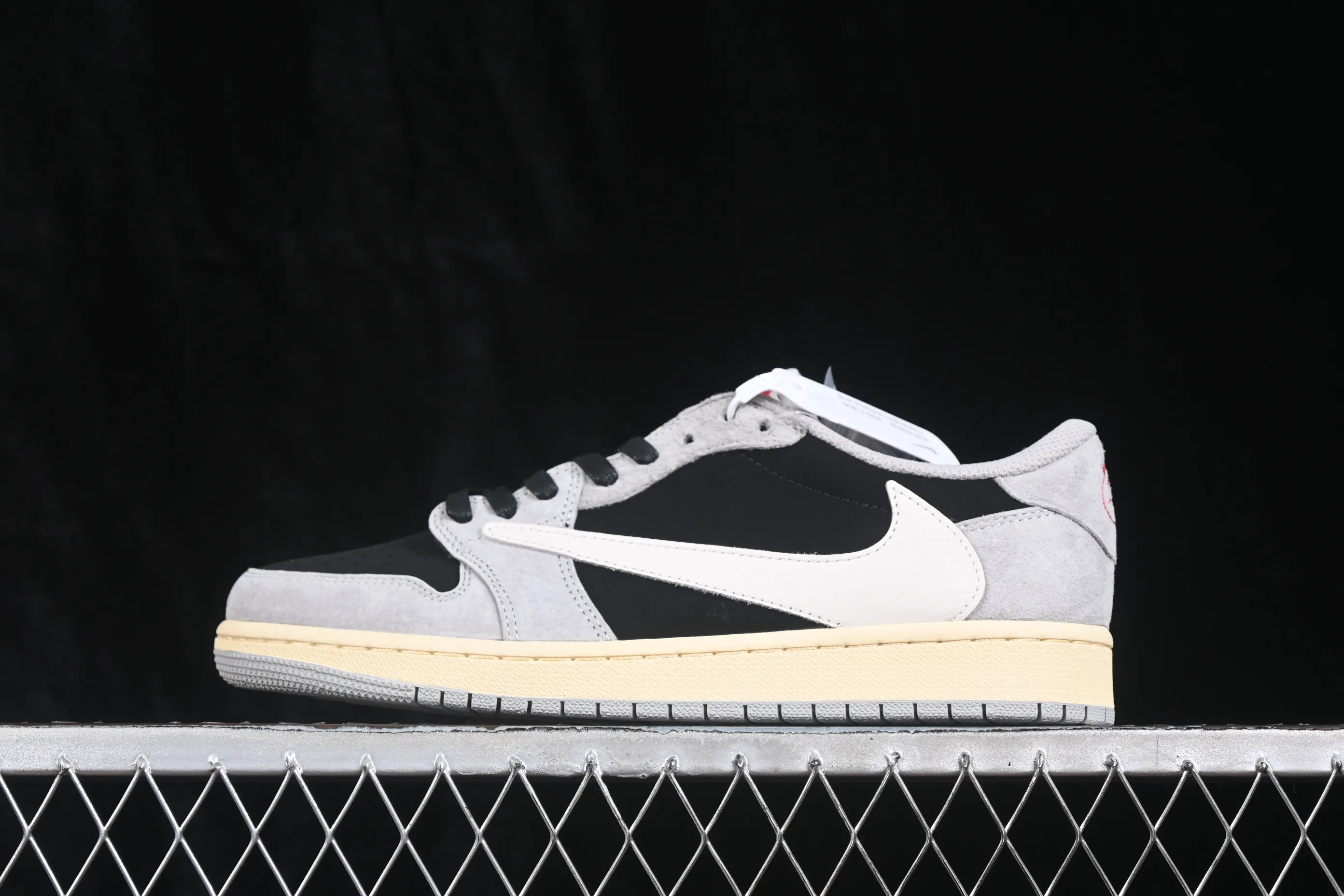 All categories Air Jordan Jordan series basketball shoes Air Jordan 1 Low Travis Scott x Air Jordan 1 Low OG AJ1 Joe 1 undercut low DM7866-010
